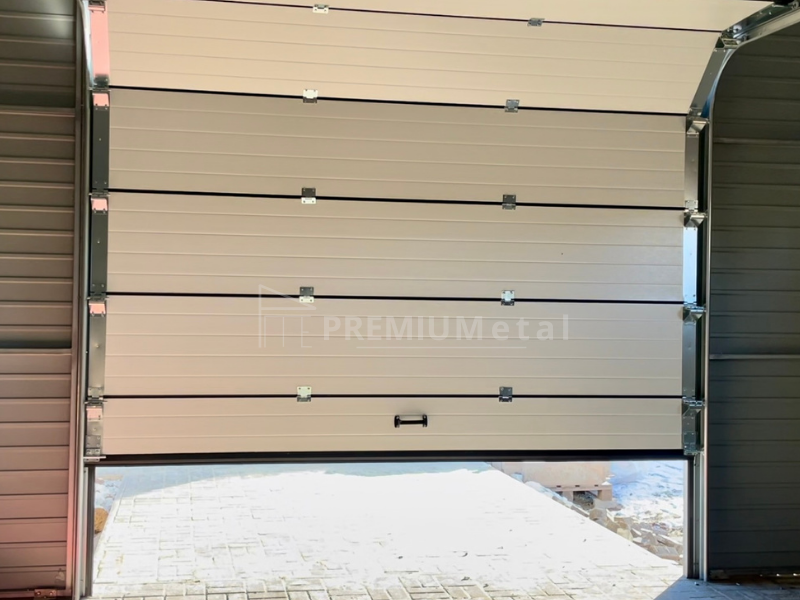 9 Plechová garáž 8m x 6m se sekční bránou ID 3 - Obrázek 3